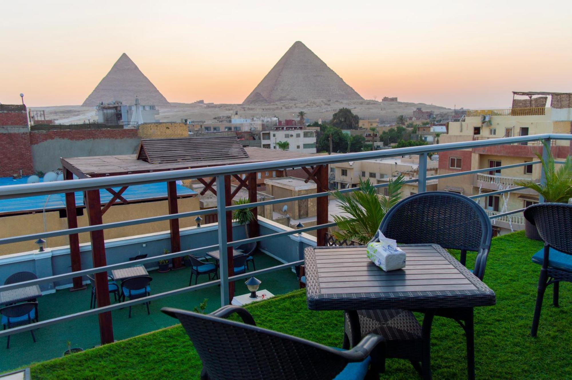 Pyramids Gate Hotel Kafret el-Gabal Eksteriør bilde
